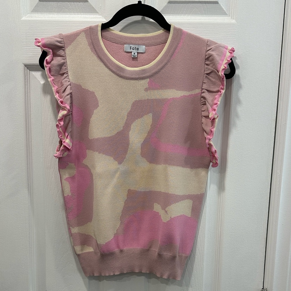 Fate Sleeveless Sweater Camo Print Pink Mauve size Small